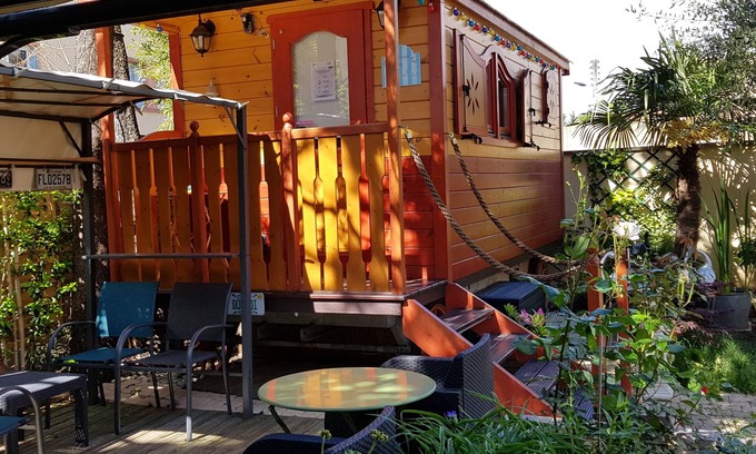 Romans-sur-Isere Bed & Breakfast | Maison D'hôtes Le 6 Bis