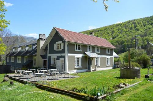 Campan Hotel | Maison d'hoursentut