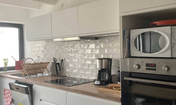 Noirmoutier-en-l'Ile House | Maison de Pêcheur Rénovée, vue mer à 20 Mètres de la Plage du Vieil Noirmoutier