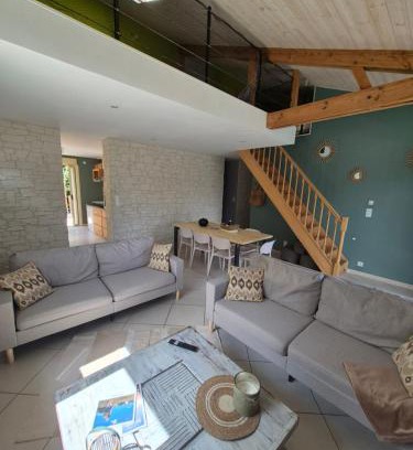 Mouchamps Villa | Maison de Gare, 8 personnes, 20 min PUY du F