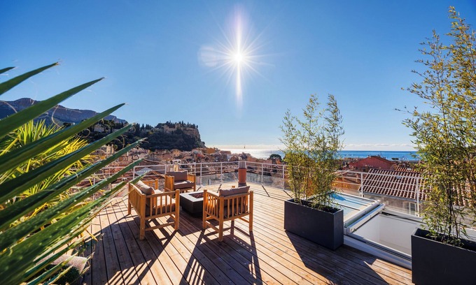 Cassis House | Maison de Village vue mer+plages+pkg+clim+asc