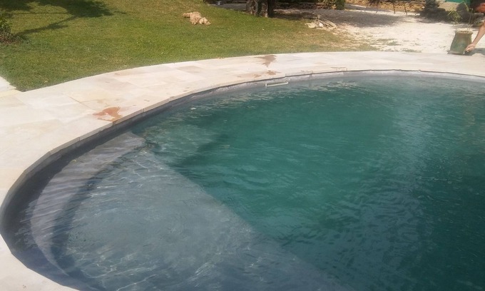 Saint-Hilaire-d'Ozilhan House | Maison 8 Personnes Avec Piscine et Grand Exterieur