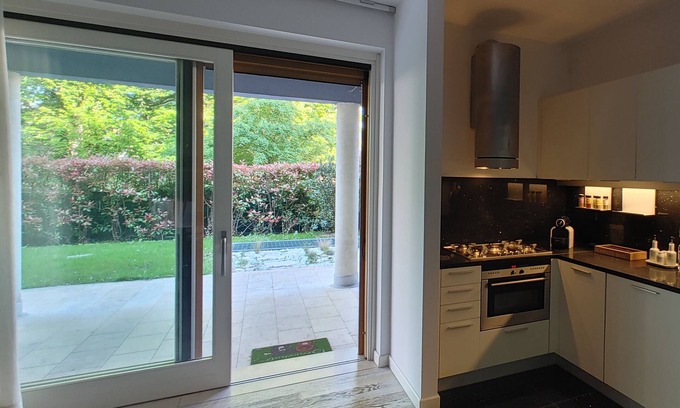 Treviso Apartment | Maison Grace, apartment with large porch private garden and free garage