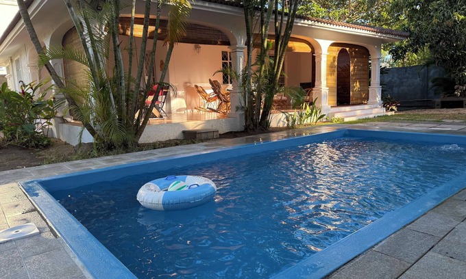 Pereybere Villa | Maison Lacoste is a colonial-style villa 450 m from Pereybere beach.