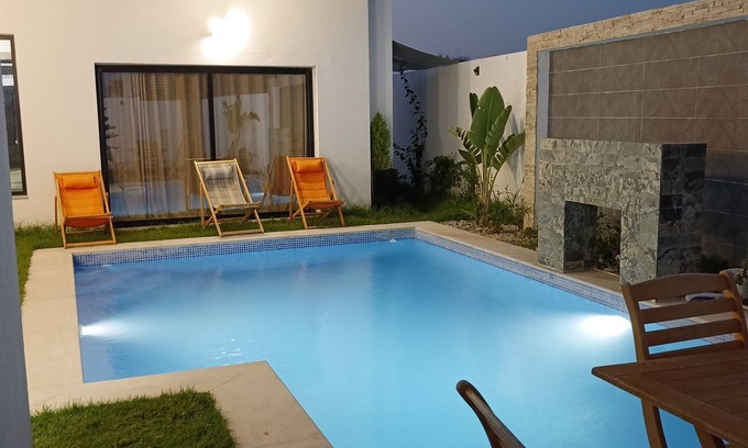 Djerba Midun House | Maison Laryne Avec Style Moderne Proche de Toute Commodité Offrant un Confort
