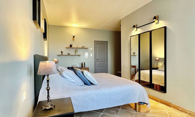 La Fagette Bed & Breakfast | Maison Oléa - "Élégance" guest room overlooking the Vézère valley.