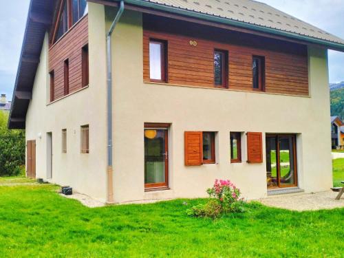 Correncon-en-Vercors House | Maison spacieuse à Corrençon avec terrasse et jardin, 4 chambres - FR-1-761-1