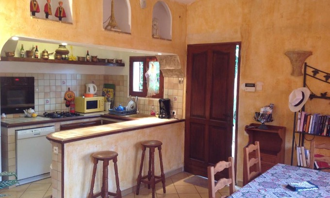 Saint-Paul-de-Vence Apartment | Maisonette La Pinede