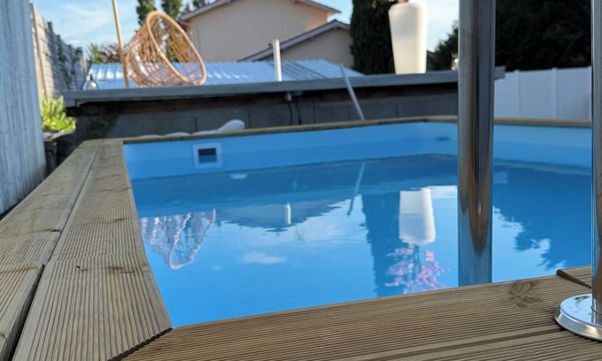 Creuzier-le-Vieux Ski Chalet | Maisonette "Tiny House" avec jardin, légumes frais & piscine #Vichy