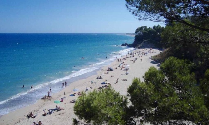 Calafat House | Maisonette with terrace, sea at 300m, quiet and family environment