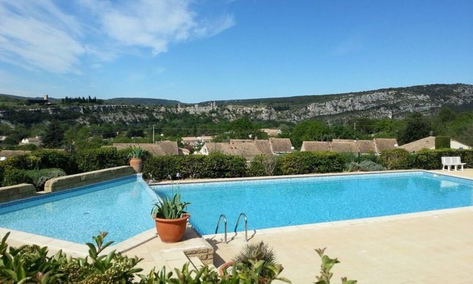 Saint-Martin-d'Ardeche House | Maisonnette Avec Piscine Commune et Plages des Gorges de L'ardèche à 5mn à Pied
