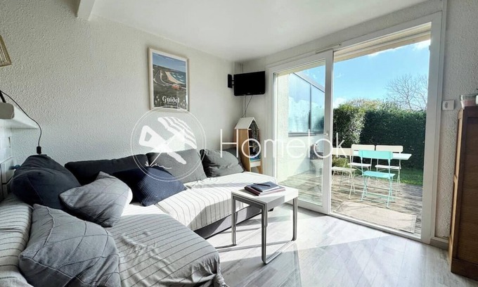 Guidel-Plages House | Maisonnette 300m des plages - Piscine chaufée