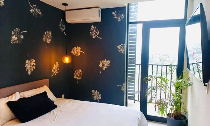 Monterrey Apartment | majestic Apt 5 min Arena Mty, A.C, Gym, BBQ