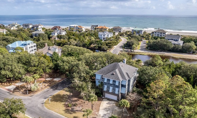 Debordieu Colony House | Majestic Beach House with Private Pool and Fishing Dock Close to Beach