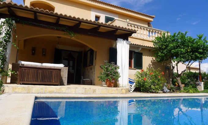 Can Picafort House | Majorcan style private house with 3 bedrooms, 2 bathrooms, 3 terraces, pool, BBQ