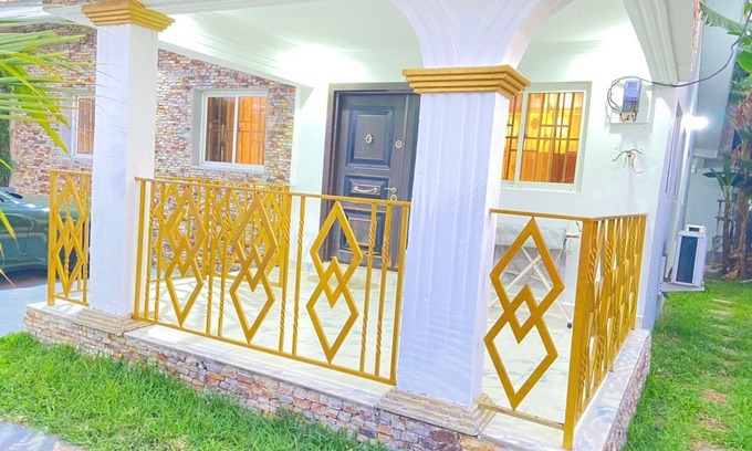 Teshie House | Make some memories at this unique and family-friendly place in a gated community