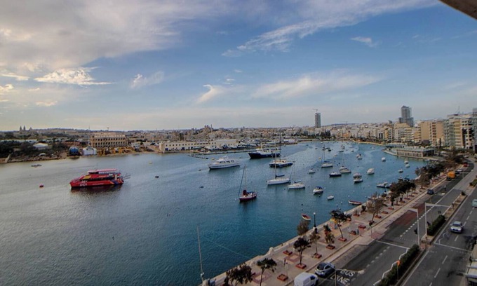 Sliema Apartment | Make your holiday worthwhile at this fabulous accommodation just a minute away from Sliema ferries