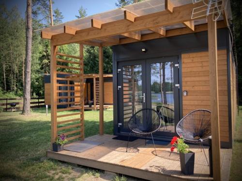 Szeligi Cabin | Makosieje Resort-bon turystyczny,20m od brzegu,ogrzewanie,wi-fi ,widok na jezioro
