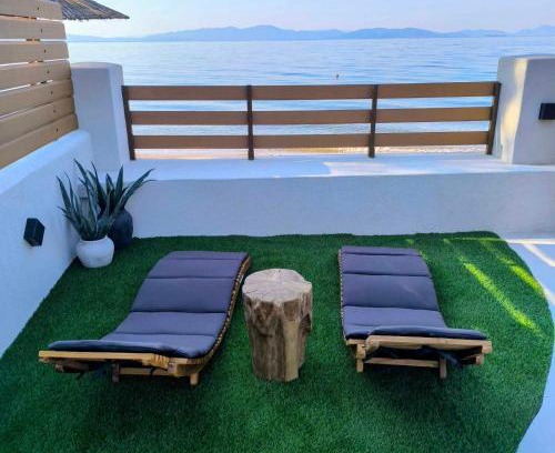 Volos House | Malakion Lux Seaside Jacuzzi