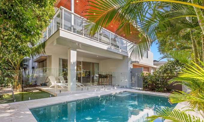 Kingscliff House | Malibu Beach House by Kingscliff Accommodation