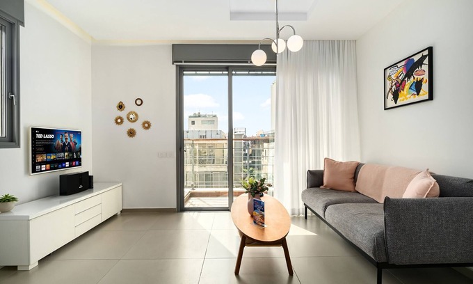 Tel Aviv Promenade Apartment | MAMAD Beach & City Center with Sea View by FeelHome