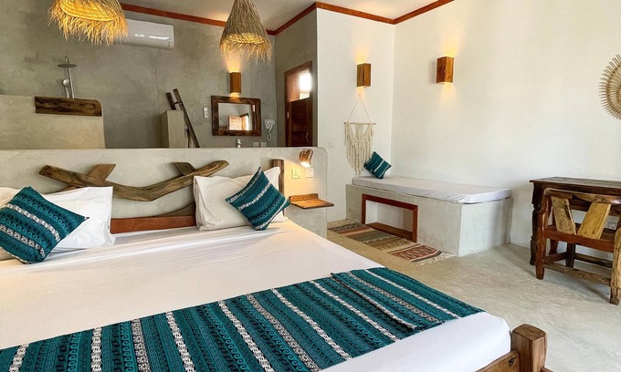 Pwani Mchangani Hotel | Mambo Cabana