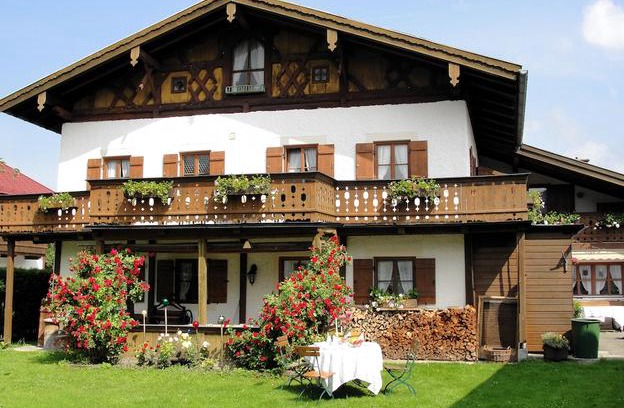 Oberammergau Bed & Breakfast | Mammhofer Suite & Breakfast