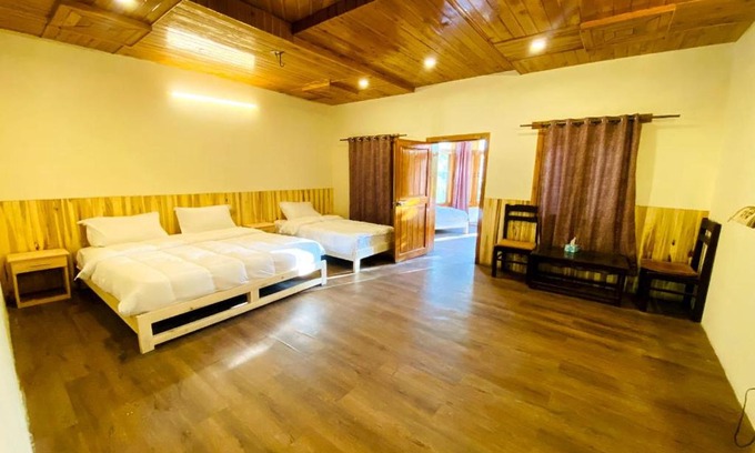 Karimabad House | Manasau Resort