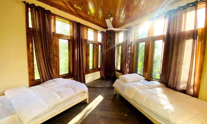 Karimabad Resort | ManaSau Resort