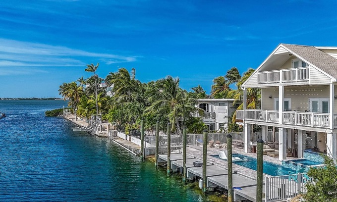 Big Pine Key House | Manatee Watch | Gorgeous pool, 5 bedrooms, easy ocean access on Big Pine Key