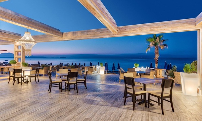 Laganas House | Mandala Seafront Suites