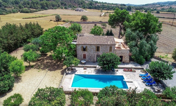 Son Macia House | Manenta - Typical Mallorcan, rustic country house with child-proof pool