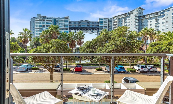 Century City Apartment | Manhattan Wharfside 301