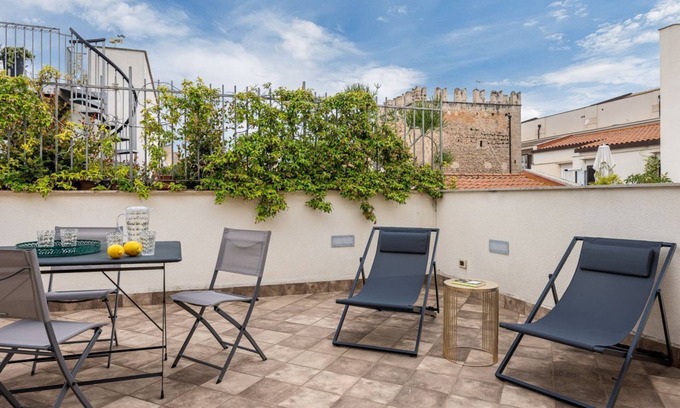 Castellammare Apartment | Mani San Domenico By DomuSicily
