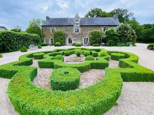 Carhaix-Plouguer Bed & Breakfast | Manoir de Kerledan
