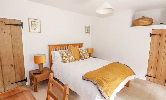 Swaffham Cottage | Manor Farm Cottage, SWAFFHAM