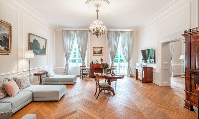 Nowe Warpno Bed & Breakfast | Manowce Palace - Suite with Garden View (Room 14)