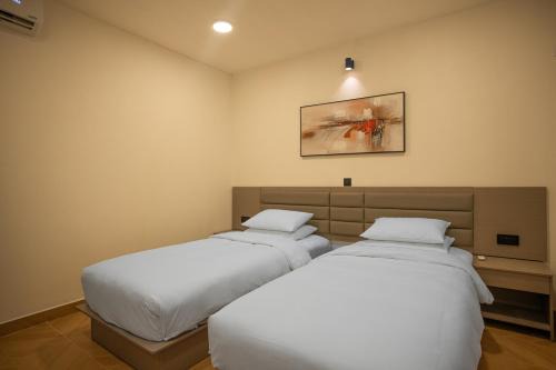 Hulhudhoo Hotel | Manta Beach Retreat