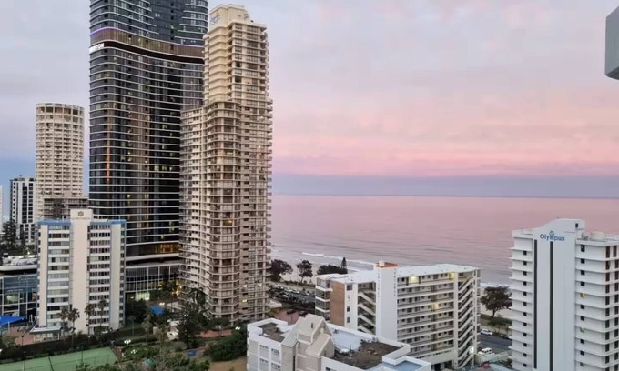 Surfers Paradise Hotel | Mantra on View Ocean Escape at Surfers Paradise
