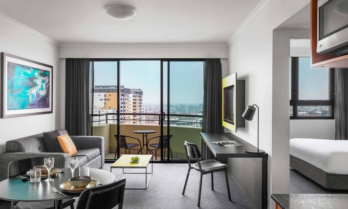 Parramatta Apartment | Mantra Parramatta