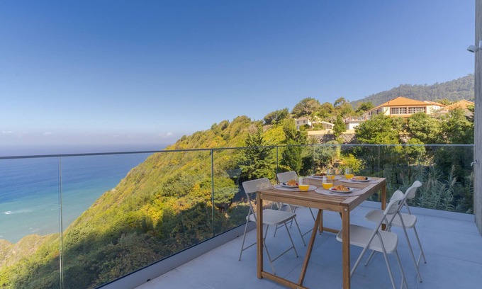 Arco de Sao Jorge Apartment | Mar Yam View by Atlantic Holiday