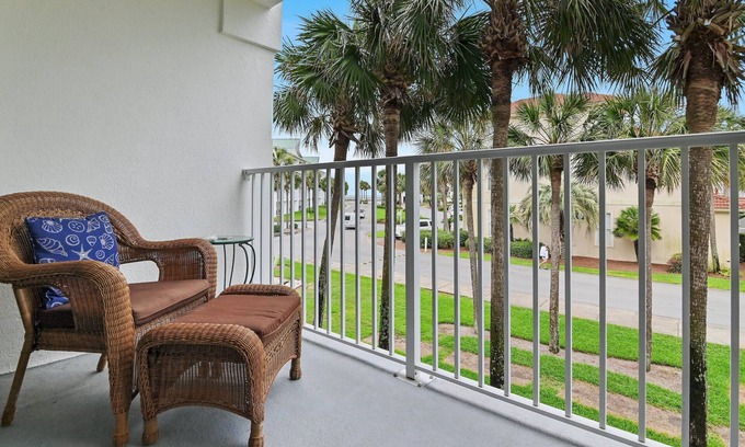 Avalon Beach Estates Condo | Maravilla 4205 ~ Private Beach Entry, Included Beach Setup + 2 Pools