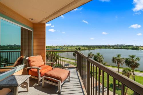Galveston Apartment | Maravilla- Across the gulf