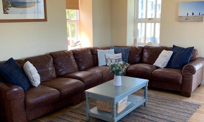 Bwlchtocyn House | Marchros Barn in the beautiful Pwllheli