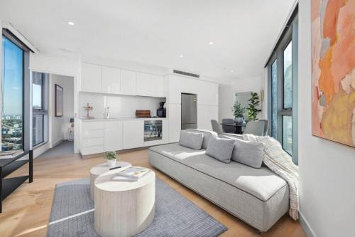 Southbank Apartment | Marco Metropolitan Escape Spectacular Views Heated Pool Gym