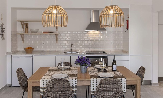 Consolacao Apartment | Mare Cheia (High Tide) Beach and Surf Apartments