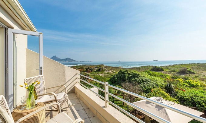 Milnerton Apartment | Marechale Way - One Bedroom Apartment, Sleeps 4