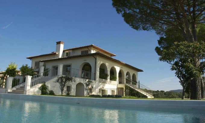 Castiglione della Pescaia Villa | Maremma coast villa, Tuscan villa with pool Italy