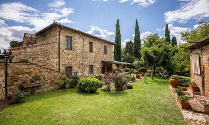 Monticchiello Villa | Maria Gabriella Holiday Home