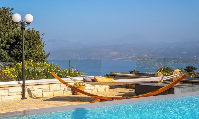Kefalas Villa | Maria's panoramic seaview Villa